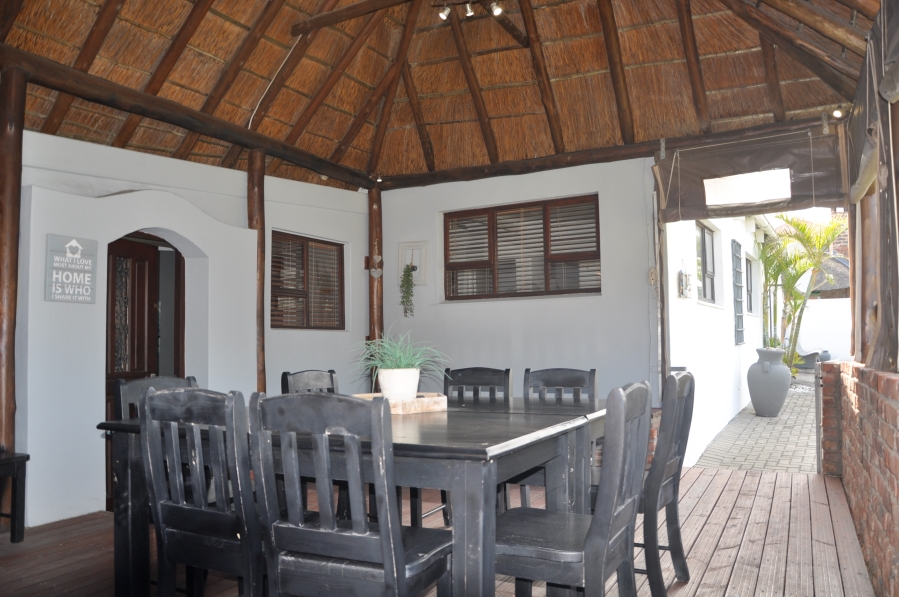 4 Bedroom Property for Sale in Queensberry Bay Eastern Cape